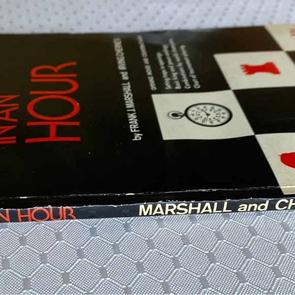 Chess in an Hour Softcover Book By Marshall&Chernev 1975 (1968) - Good Condition - Picture 8 of 8